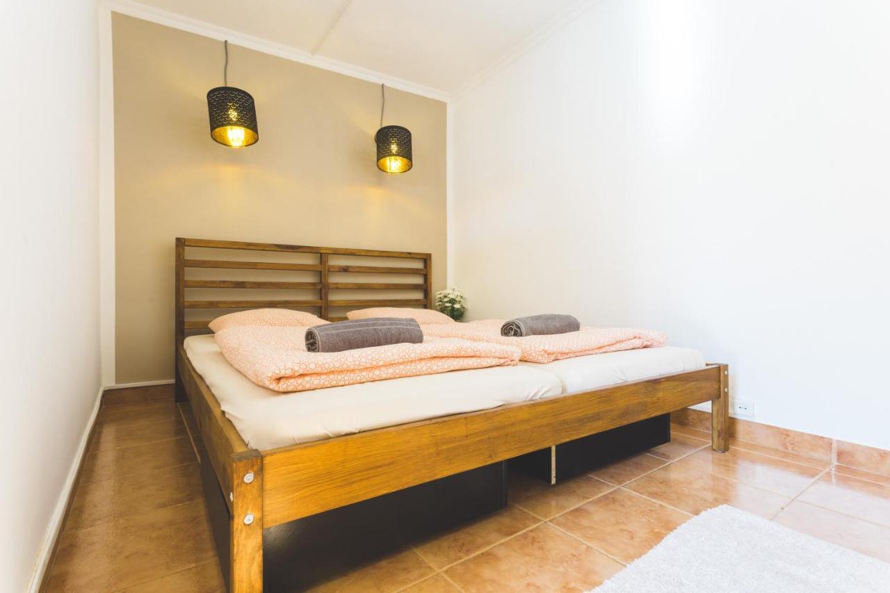 Soulsurfcamp Portugal Bed & Breakfast เปนิช ภายนอก รูปภาพ