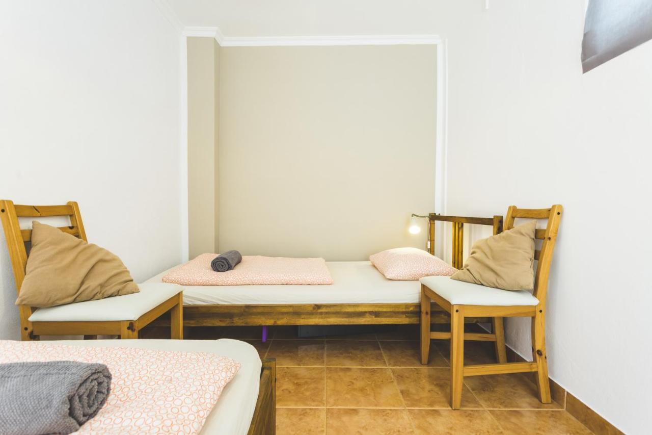 Soulsurfcamp Portugal Bed & Breakfast เปนิช ภายนอก รูปภาพ