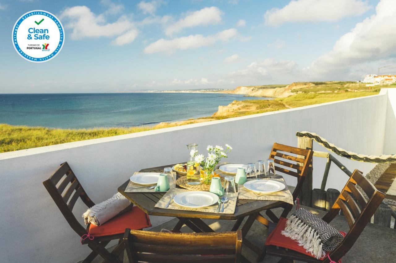 Soulsurfcamp Portugal Bed & Breakfast เปนิช ภายนอก รูปภาพ
